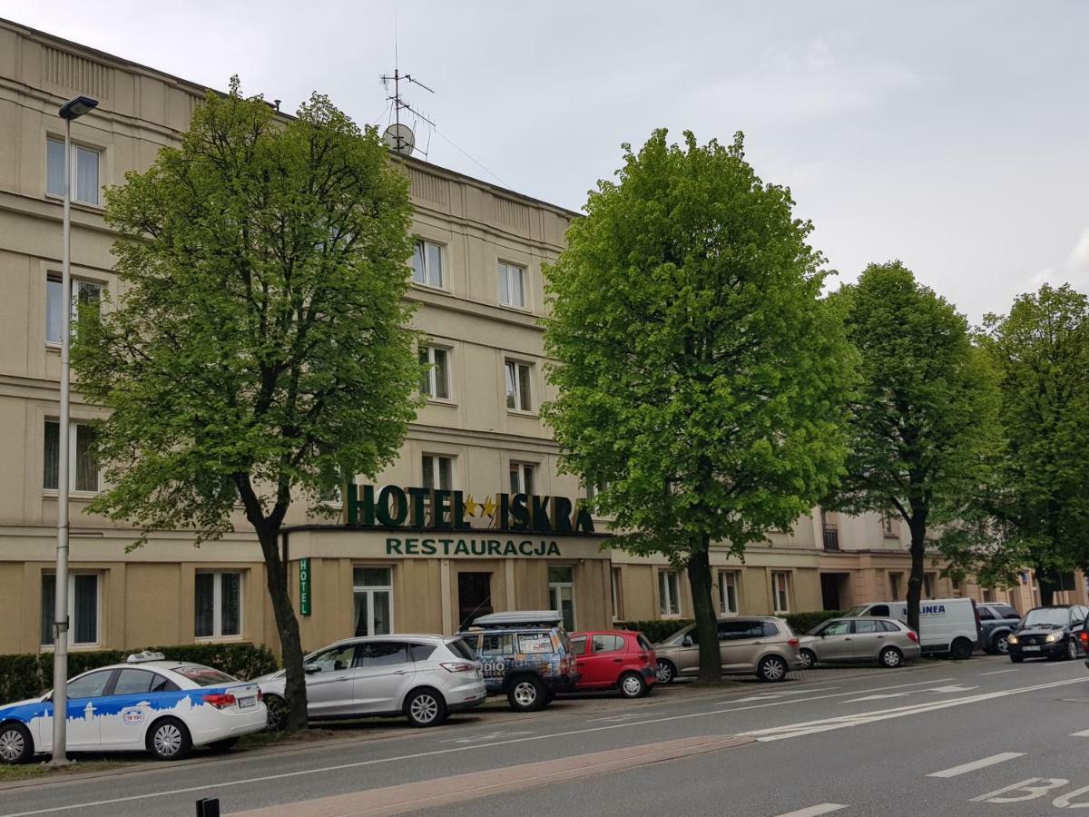 Hotel Iskra Rzeszow Ngoại thất bức ảnh